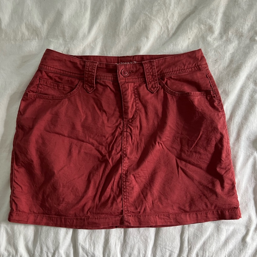 St. John’s Bay SKORT — 4P size 4. Super cute. Awesome Trendy Color